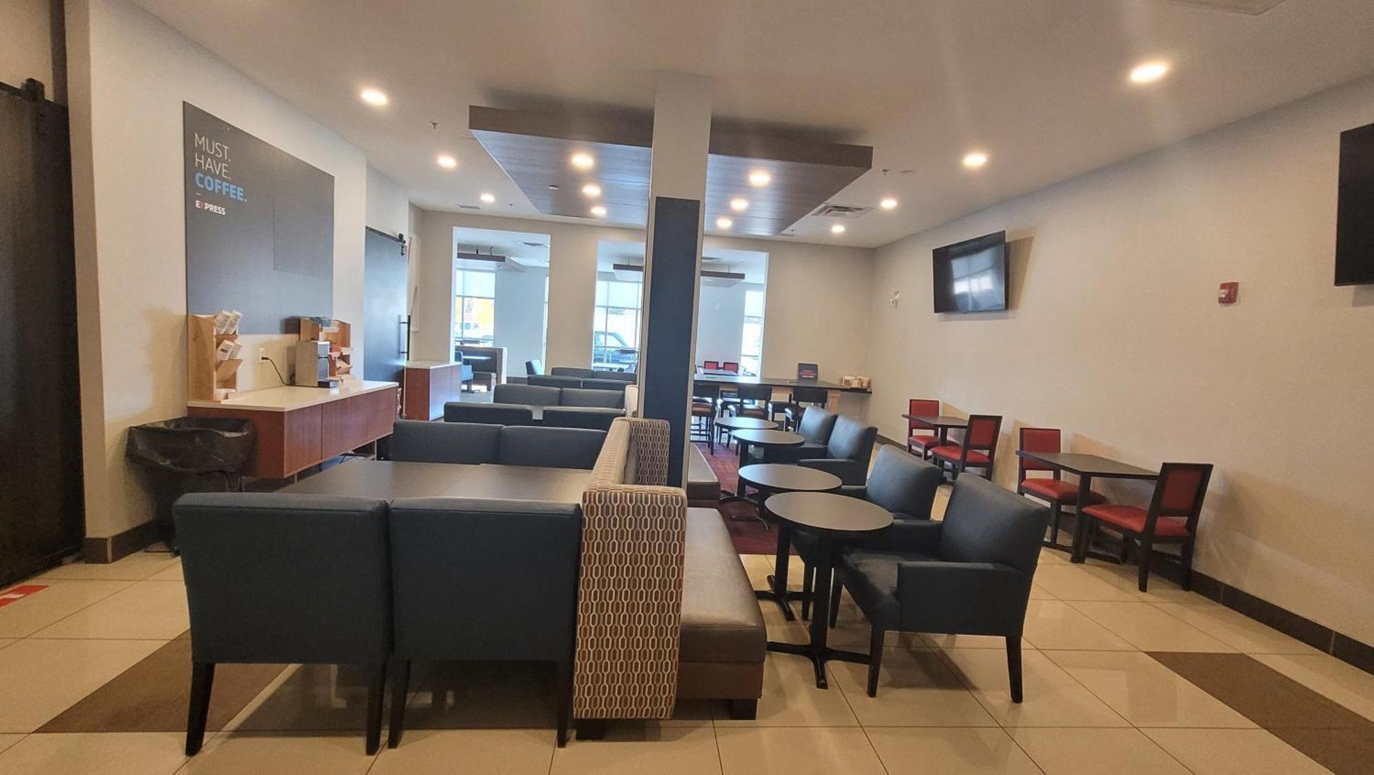 Holiday Inn Express Hotel & Suites-Edmonton South, An Ihg Hotel Εξωτερικό φωτογραφία