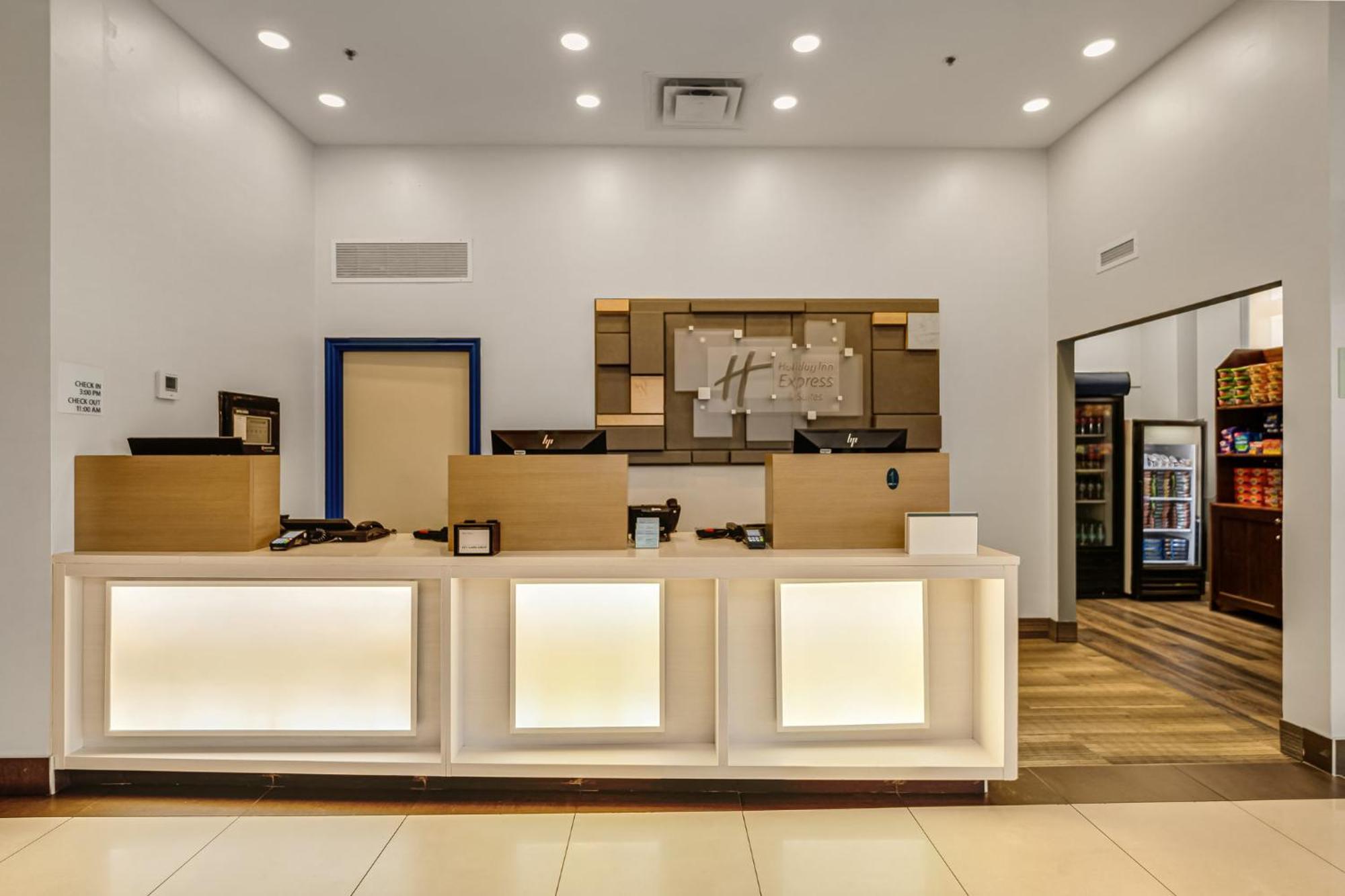 Holiday Inn Express Hotel & Suites-Edmonton South, An Ihg Hotel Εξωτερικό φωτογραφία