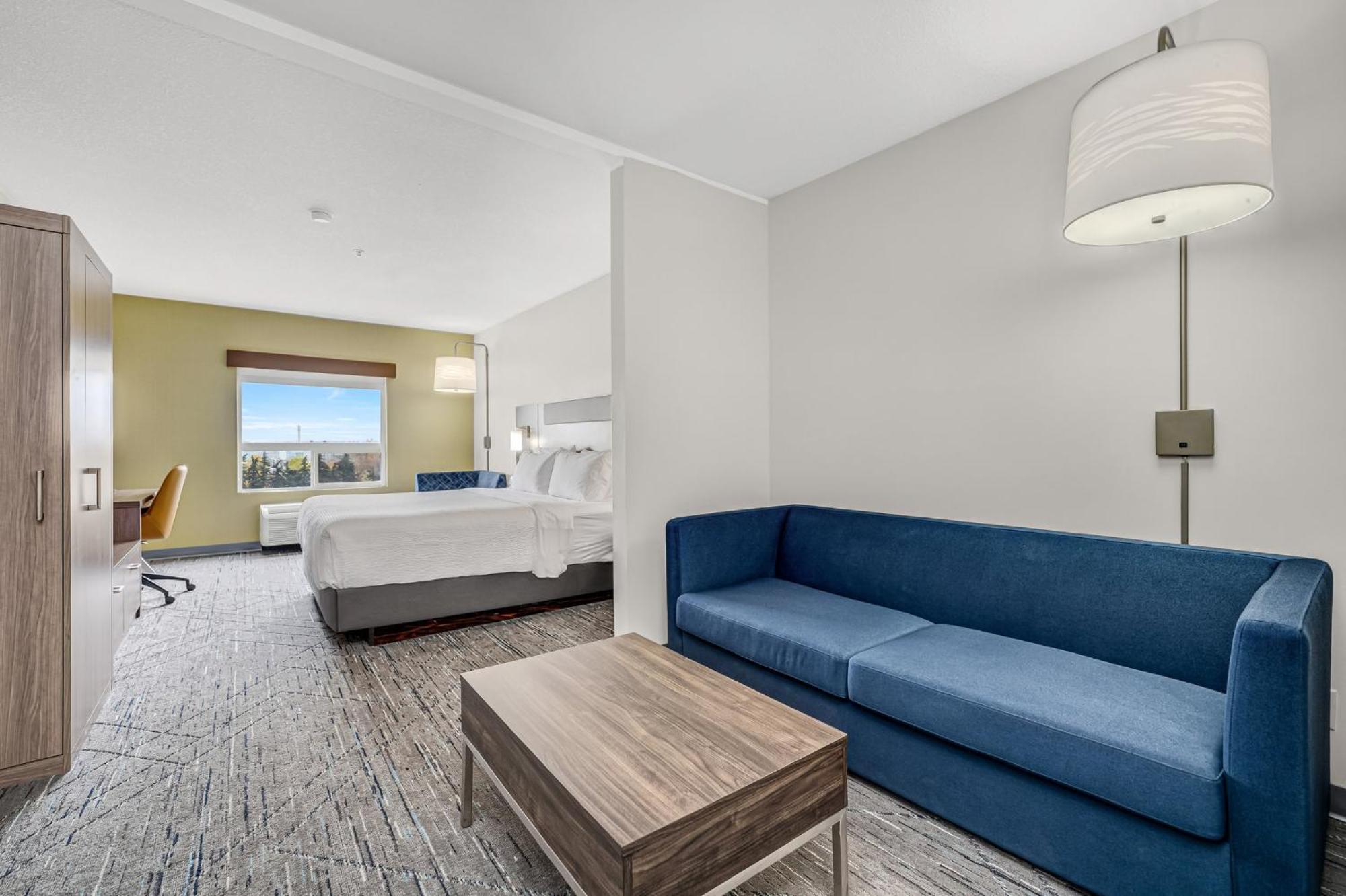 Holiday Inn Express Hotel & Suites-Edmonton South, An Ihg Hotel Εξωτερικό φωτογραφία